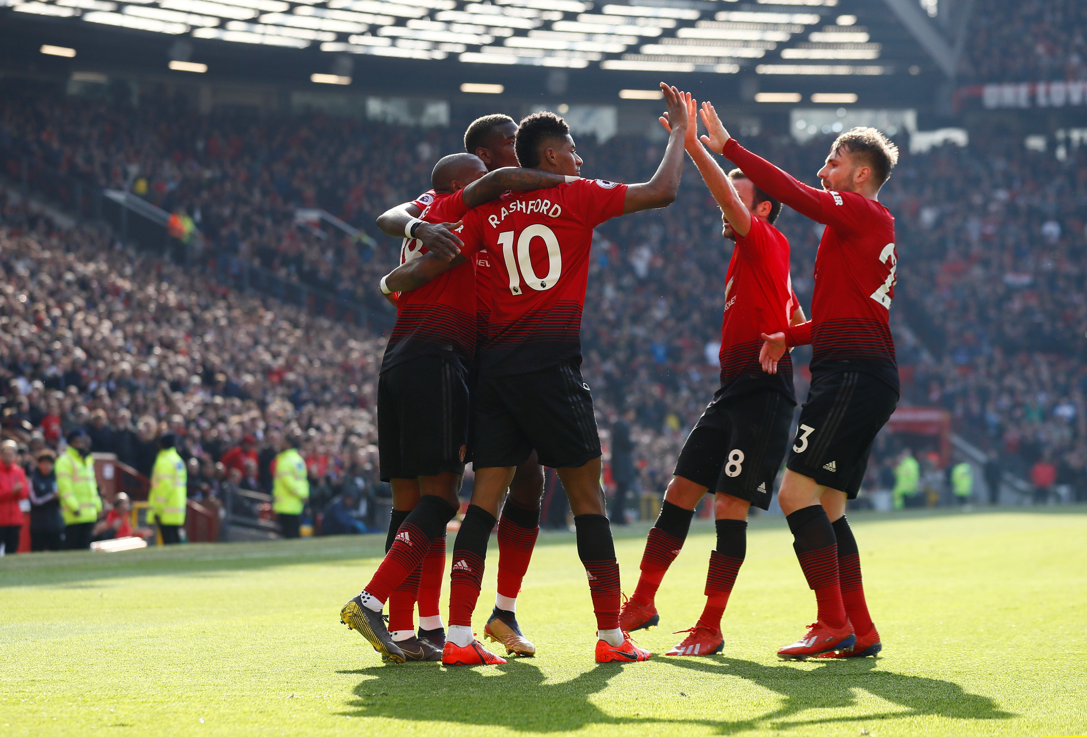 与广大粉丝 与广大粉丝